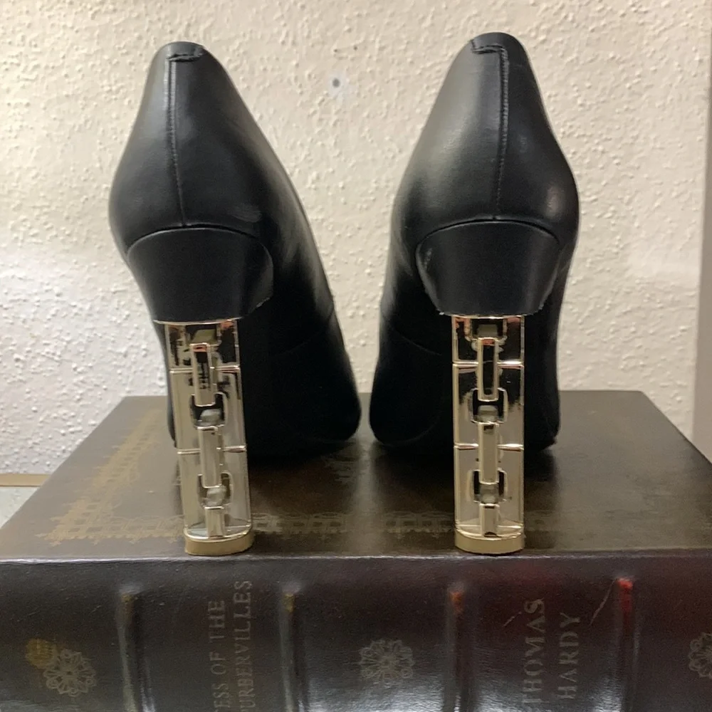 Katy Perry “Suzzie” Chain Heel Pump - Black - Size 8.5 - Picture 3 of 6